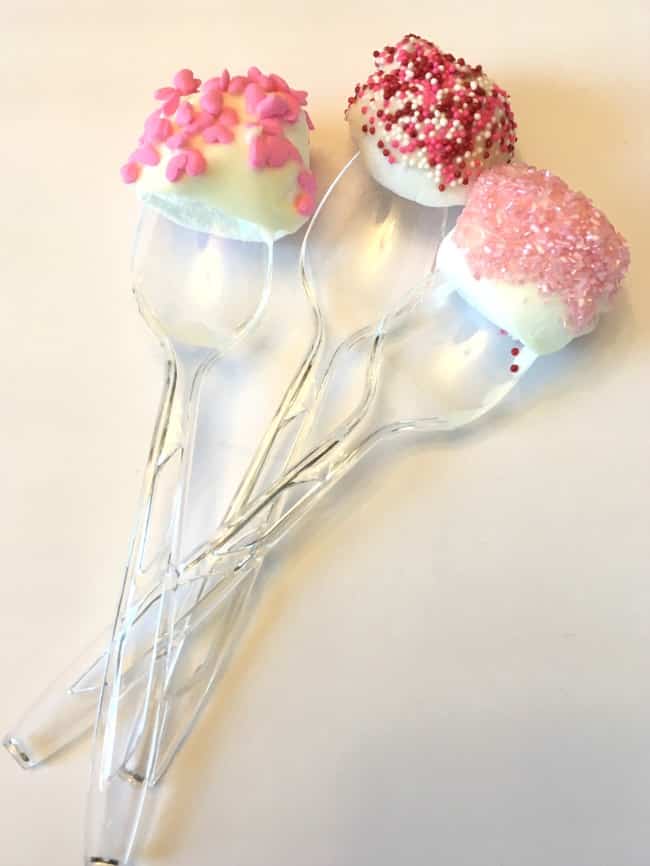 DIY Marshmallow Stirring Spoons for Teacher Valentines or a tasty treat!