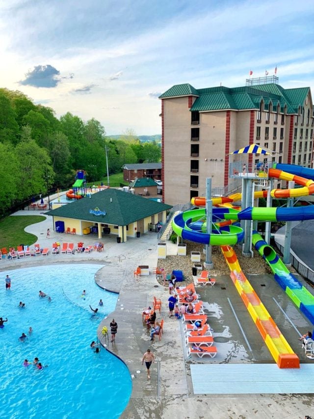 Country Cascades Water Park Resort - Pigeon Forge Hotel Review