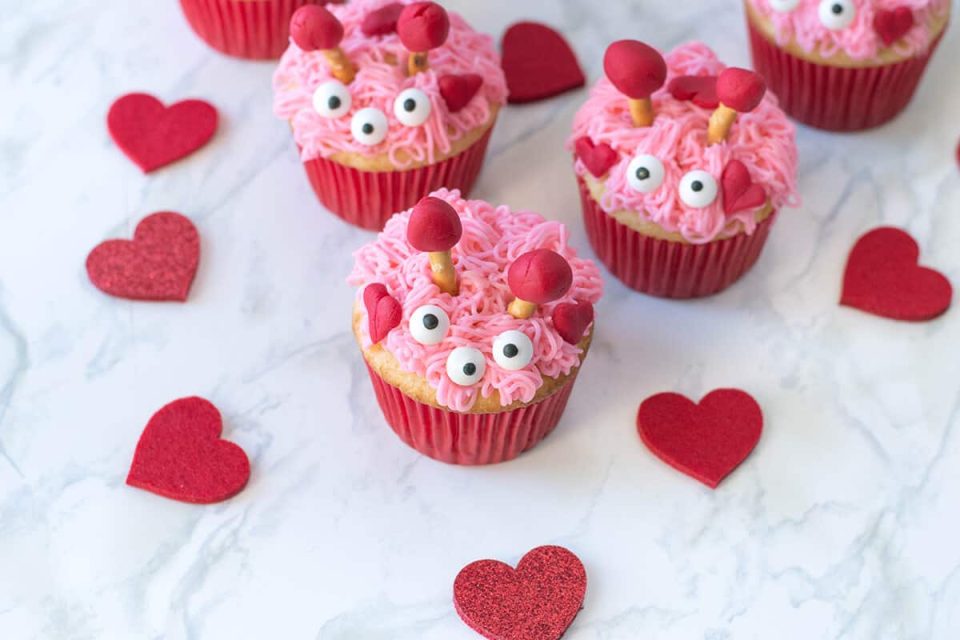 14 Adorable Valentine's Day Cupcakes