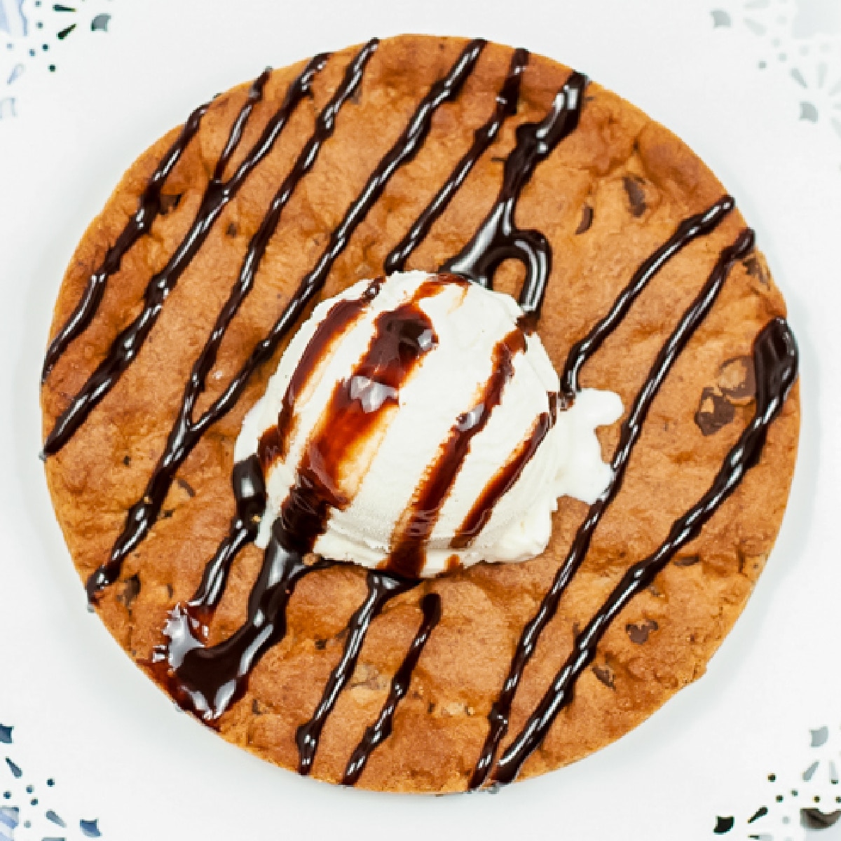 https://justisafourletterword.com/wp-content/uploads/2021/04/pizookie-recipe-without-skillet.jpg
