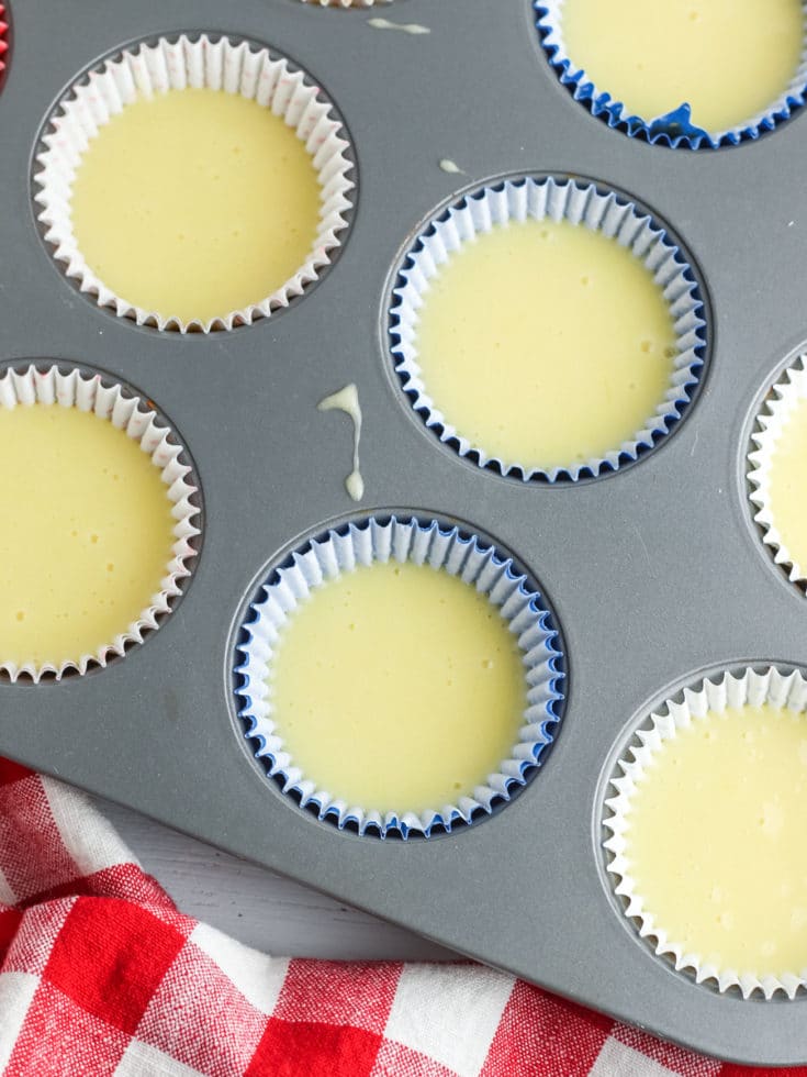 bake cupcakes in liners