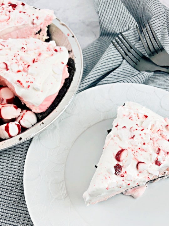 Easy No-Bake Peppermint Pie - Just is a Four Letter Word