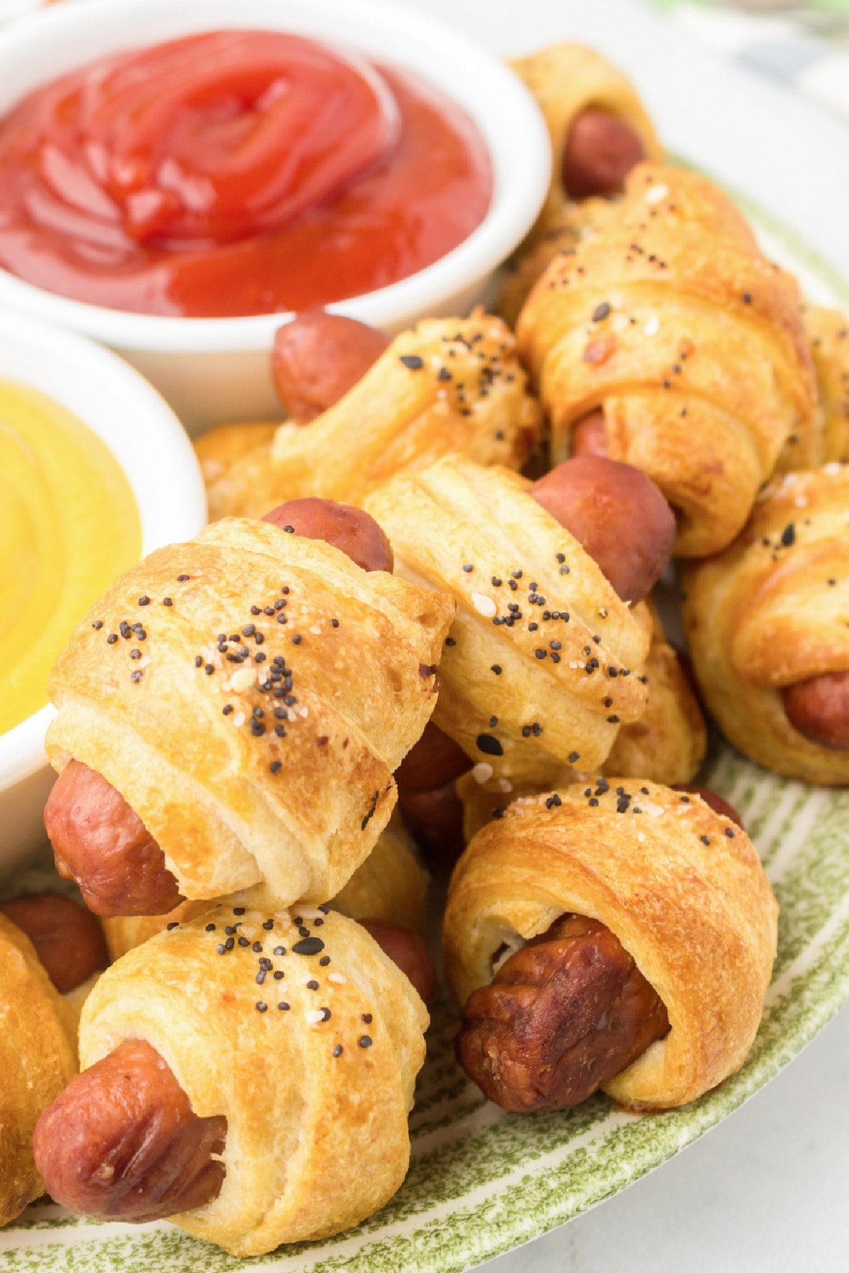 Pigs in a Blanket with crescent rolls and hot dogs