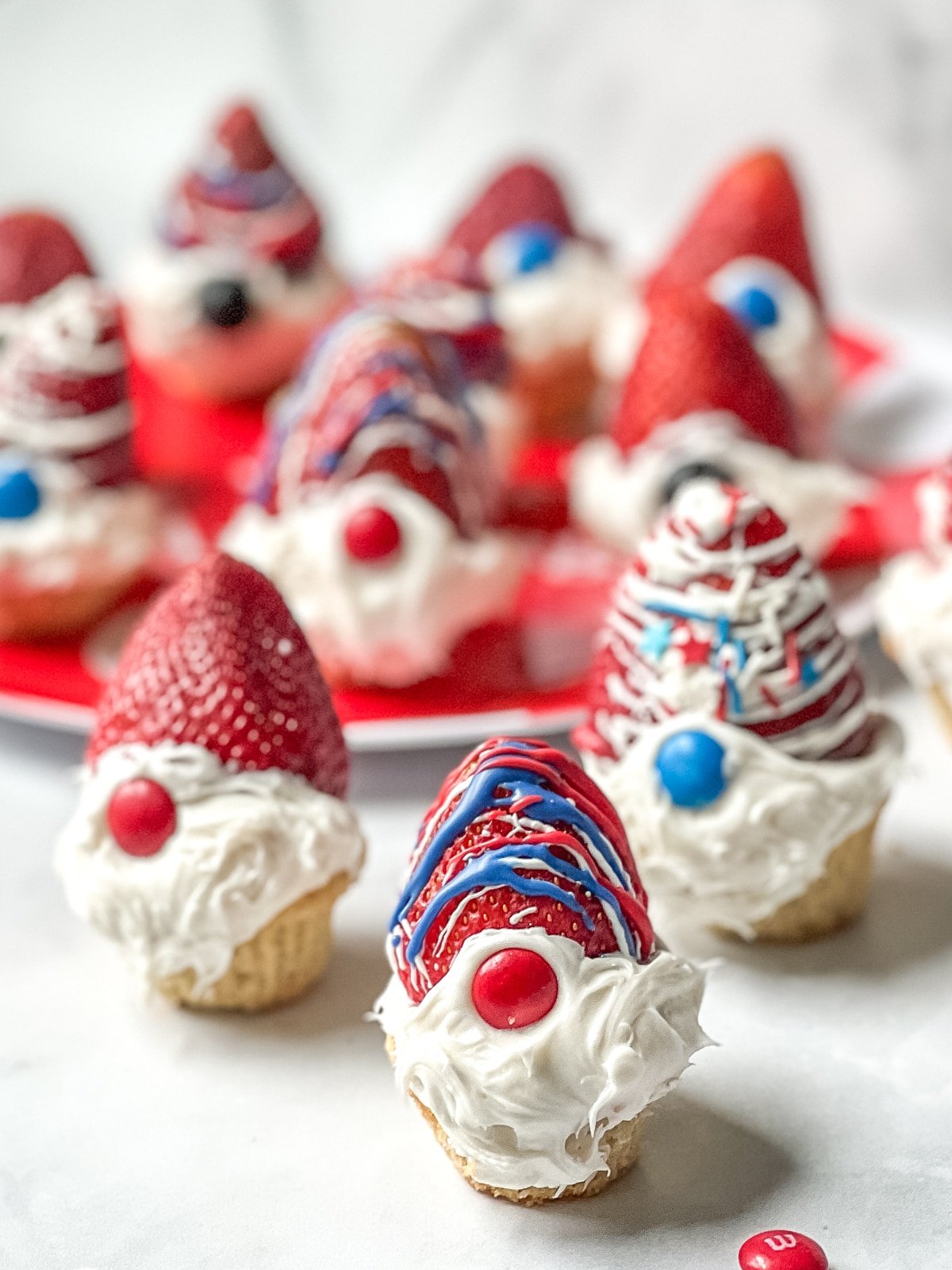 patriotic gnome cookie cups