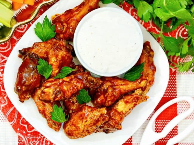 spicy bbq wings with dip