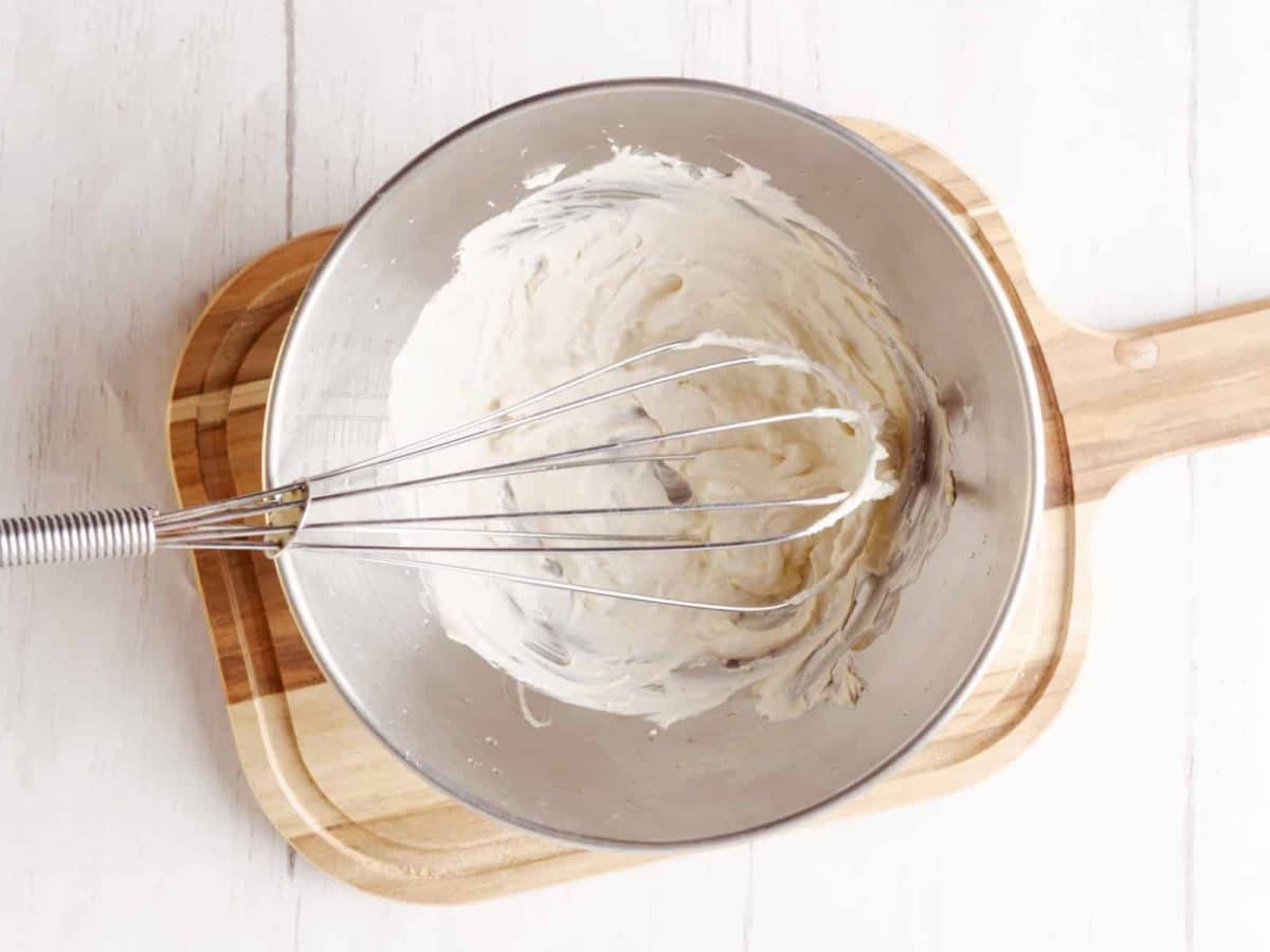 whisk icing