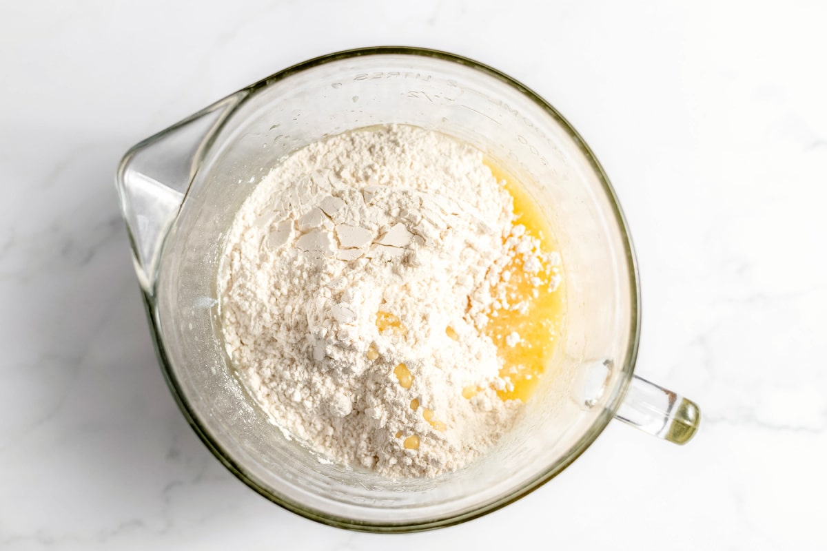 combine flour mixture with egg mixture