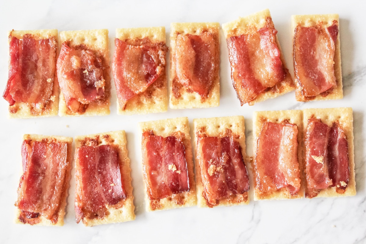 candied bacon crackers