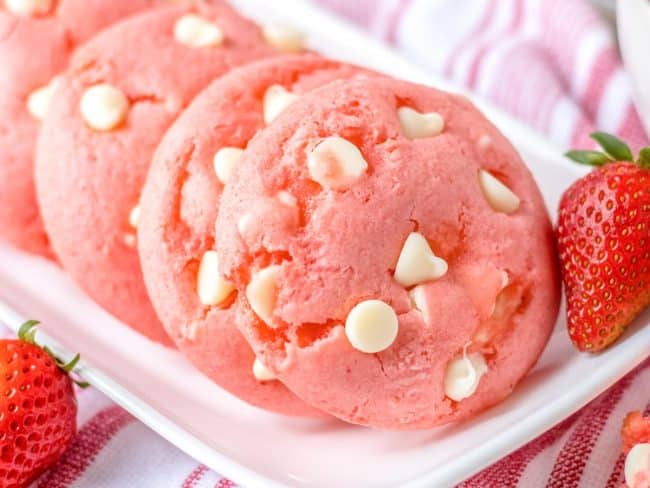Strawberry cheesecake cookies with white chocolate chips