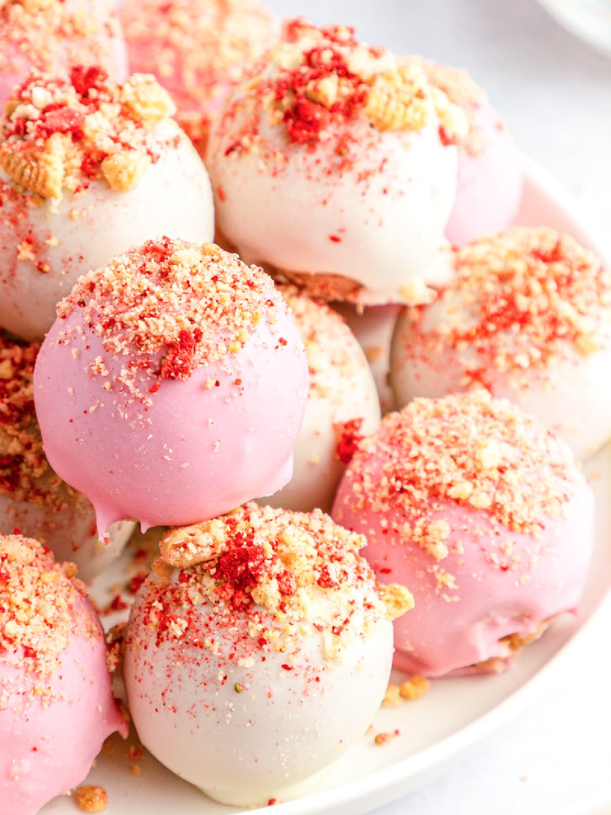 strawberry crunch topping on cookie balls