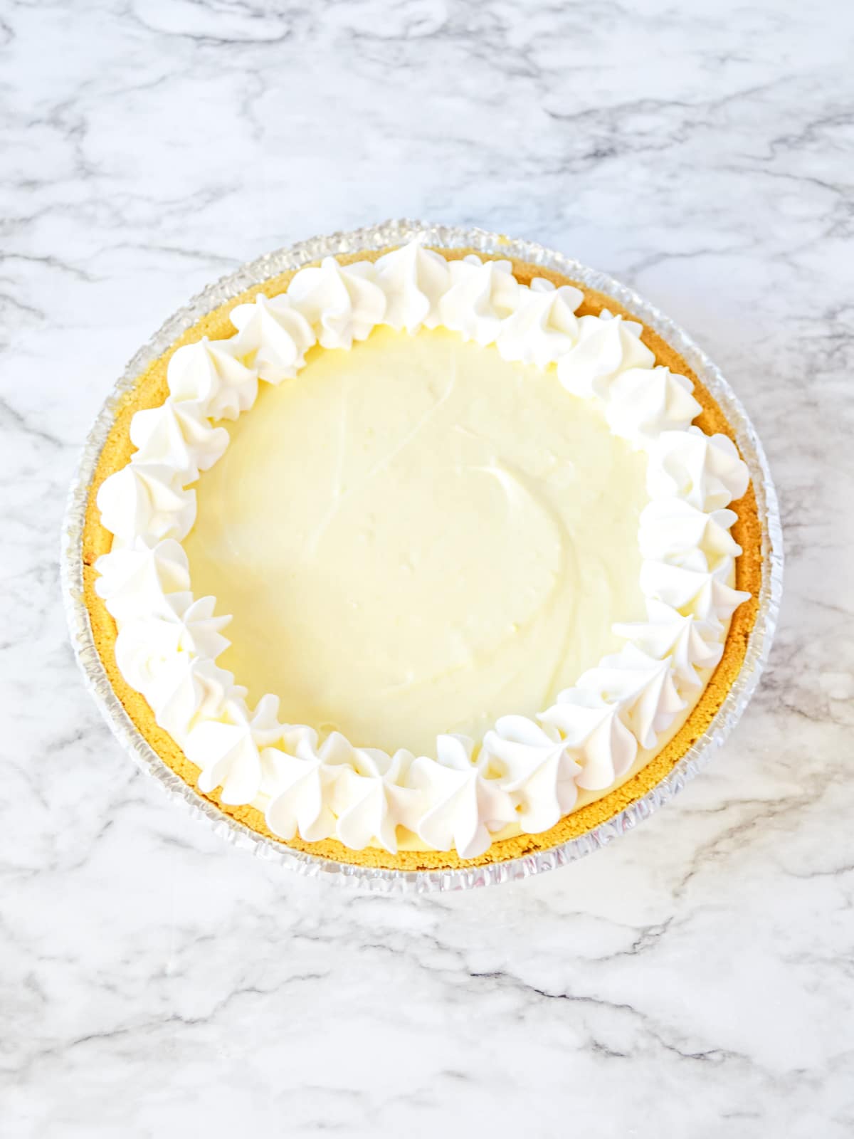 add whipped cream to lemon pie before serving